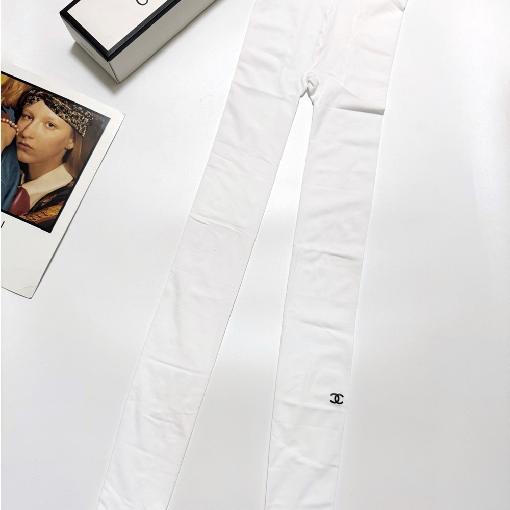 White Stretch Leggings with Black CC Ankle Logo